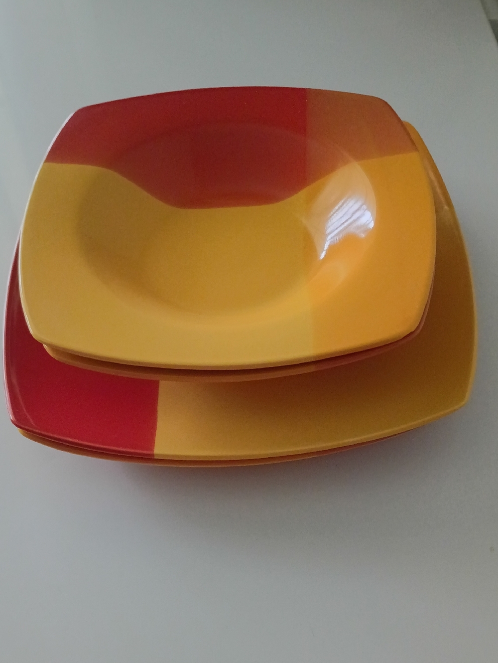 That 70s Show Plates & Bowls So Nice Color Block
